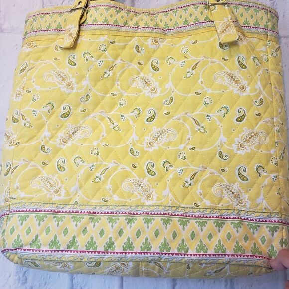 AMERICANA BY SHARIF Quilted Paisley Large Tote Bag - Picture 6 of 8